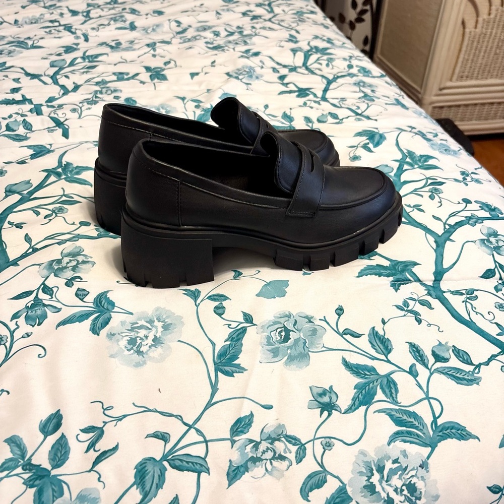 Cushionaire Pierce Platform Loafer